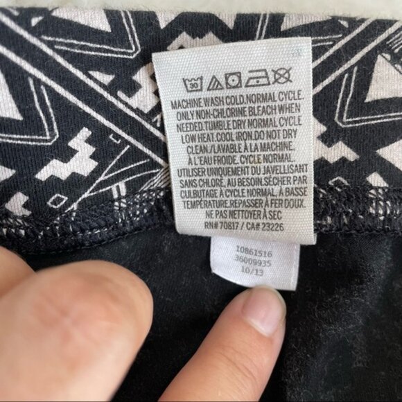 Victoria’s Secret PINK | Printed Yoga Aztec Festival Print Leggings | Size Small - Picture 9 of 13
